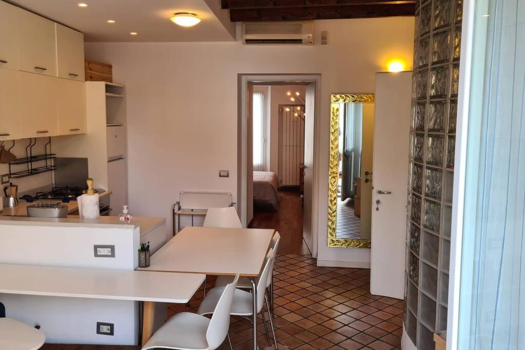 San Marco 14 Sunny And Bright Apartment Milano Ngoại thất bức ảnh